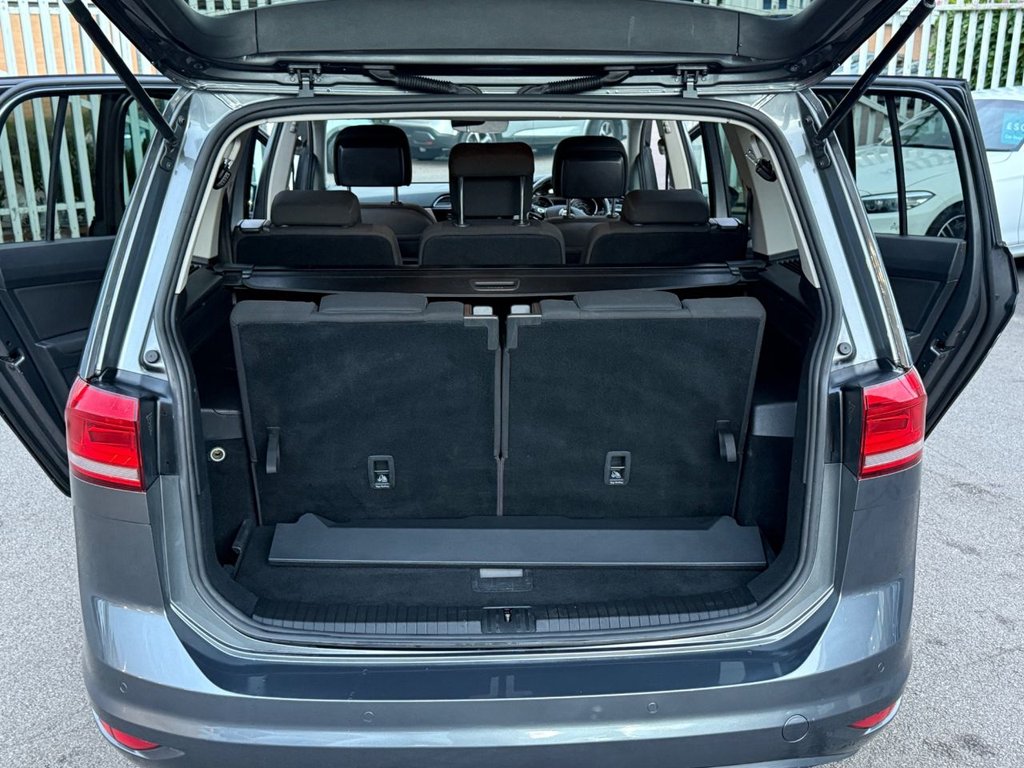 Used Volkswagen Touran 2018 for sale - 76470308: Photo 21