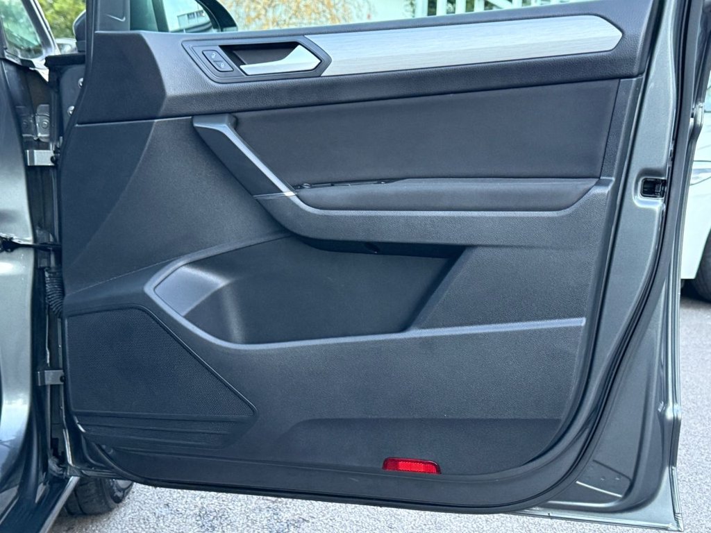 Used Volkswagen Touran 2018 for sale - 76470308: Photo 33