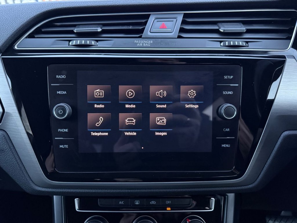 Used Volkswagen Touran 2018 for sale - 76470308: Photo 49