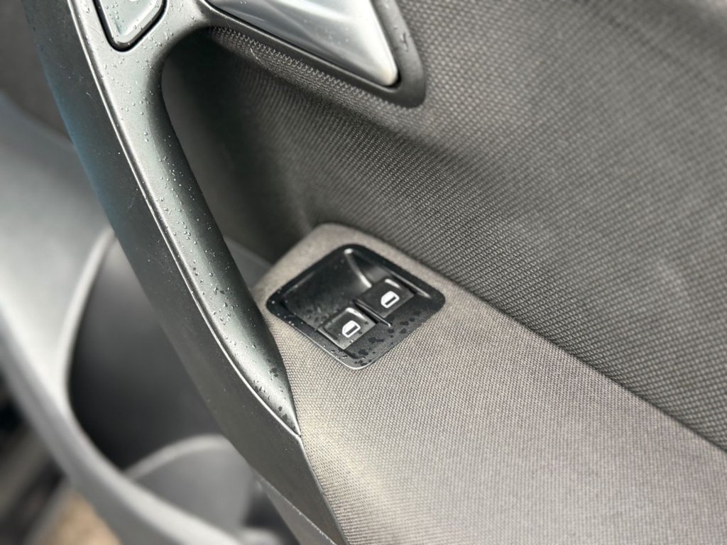 Used Volkswagen Polo 2015 for sale - 77708796: Photo 37