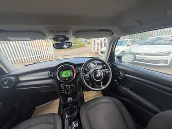 Used MINI Hatch 2019 for sale - 79695468: Photo
