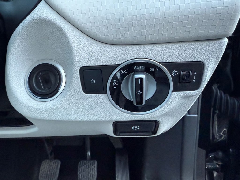 Used Mercedes-Benz A-Class 2017 for sale - 77101054: Photo 41