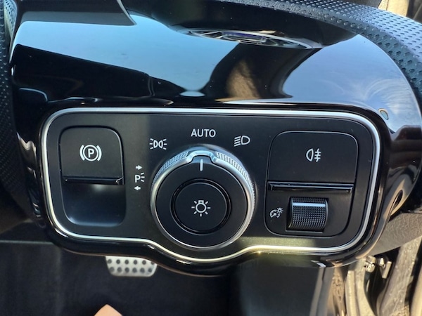 Used Mercedes-Benz A-Class 2019 for sale - 76009256: Photo 39