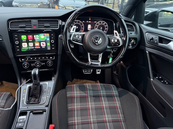 Used Volkswagen Golf 2018 for sale - 76241387: Photo 2