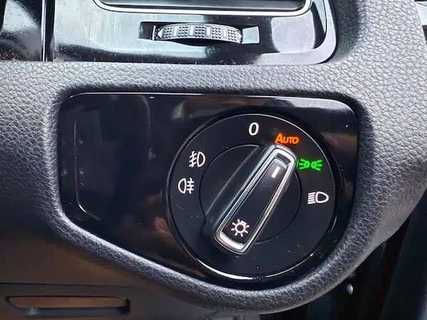 Used Volkswagen Golf 2018 for sale - 76241387: Photo 38