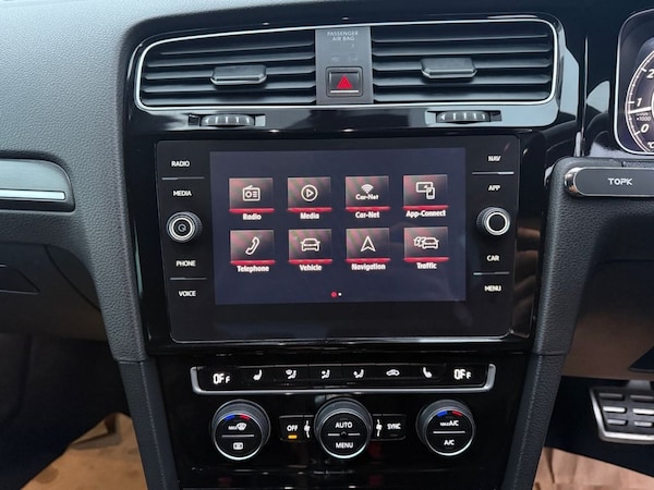 Used Volkswagen Golf 2018 for sale - 76241387: Photo 49