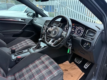Used Volkswagen Golf 2018 for sale - 76241387: Photo 4