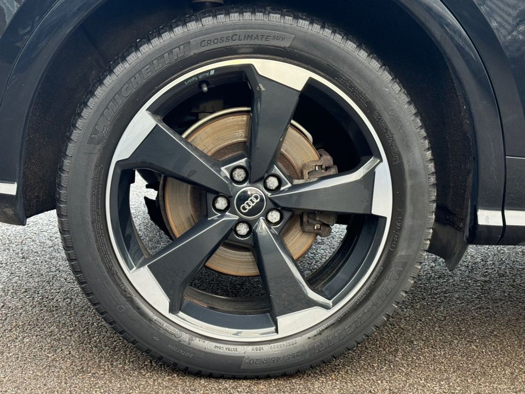 Used Audi Q5 2019 for sale - 76867869: Photo 36