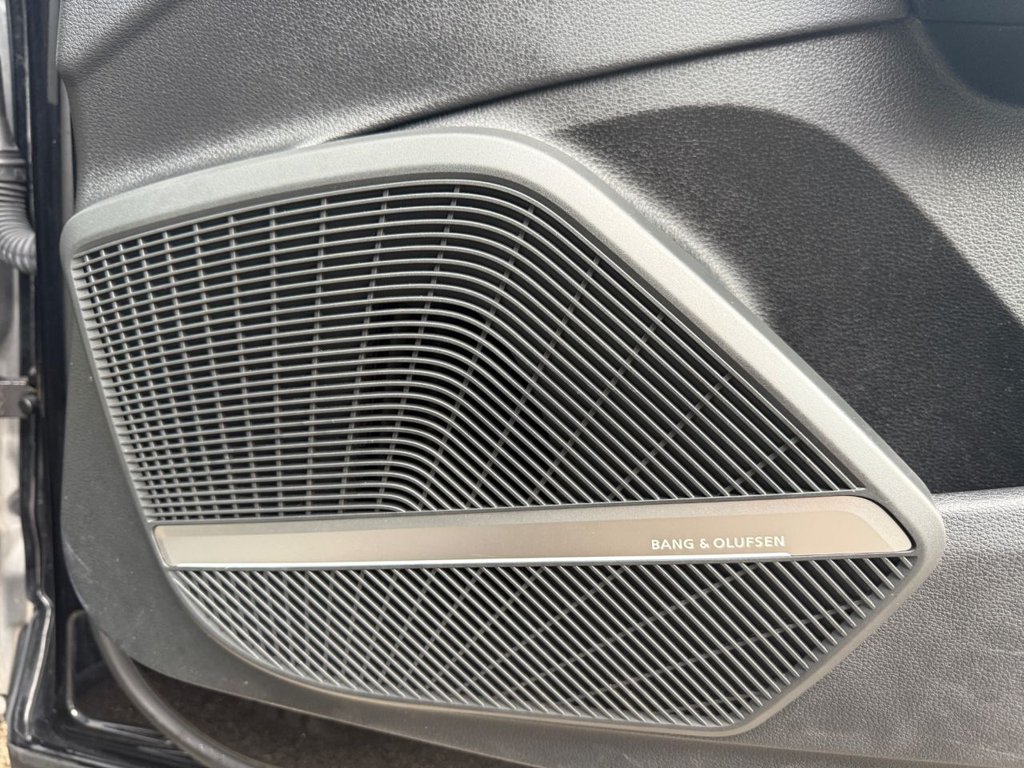 Used Audi Q5 2019 for sale - 76867869: Photo 41