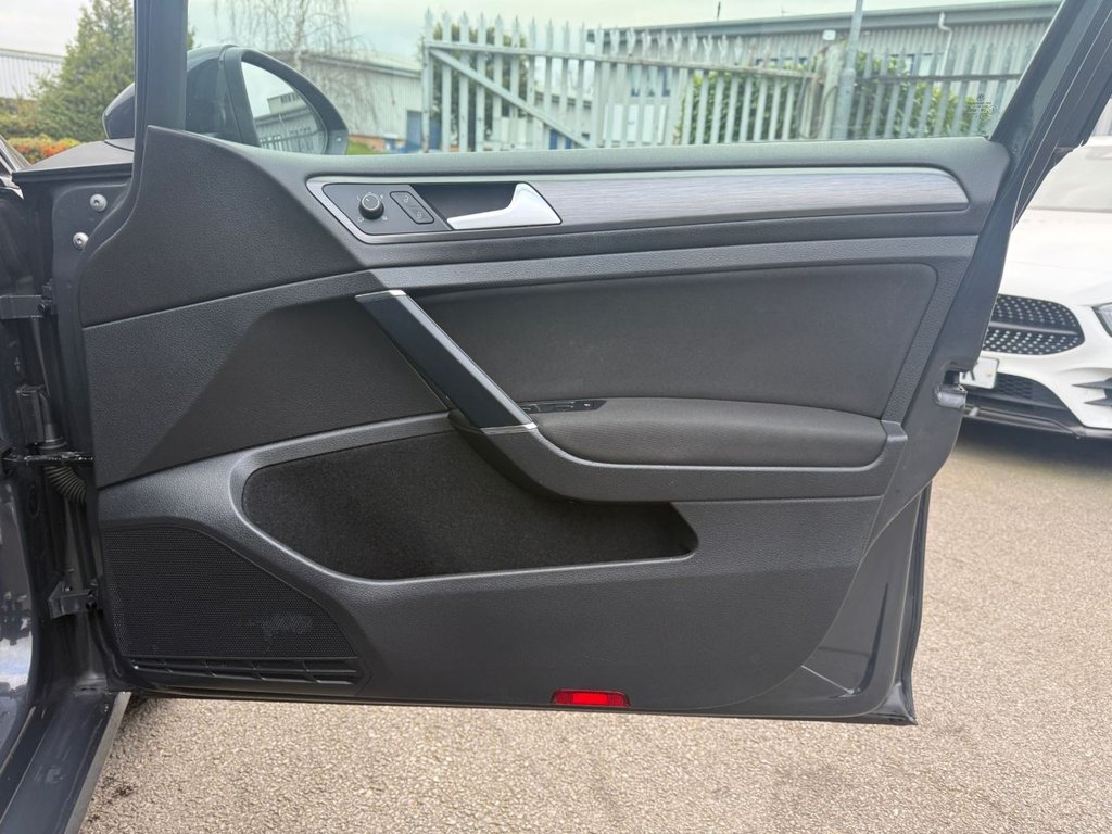 Used Volkswagen Golf 2019 for sale - 78003122: Photo 34