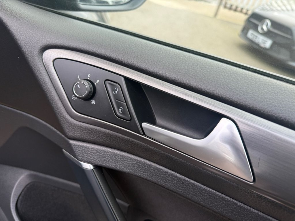 Used Volkswagen Golf 2019 for sale - 78003122: Photo 35