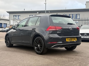 Used Volkswagen Golf 2019 for sale - 78003122: Photo