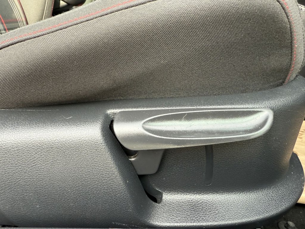 Used Volkswagen Polo 2015 for sale - 76559267: Photo 40