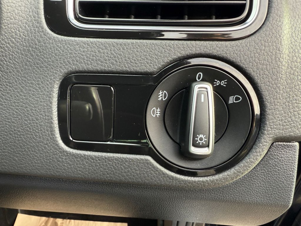 Used Volkswagen Polo 2015 for sale - 76559267: Photo 41