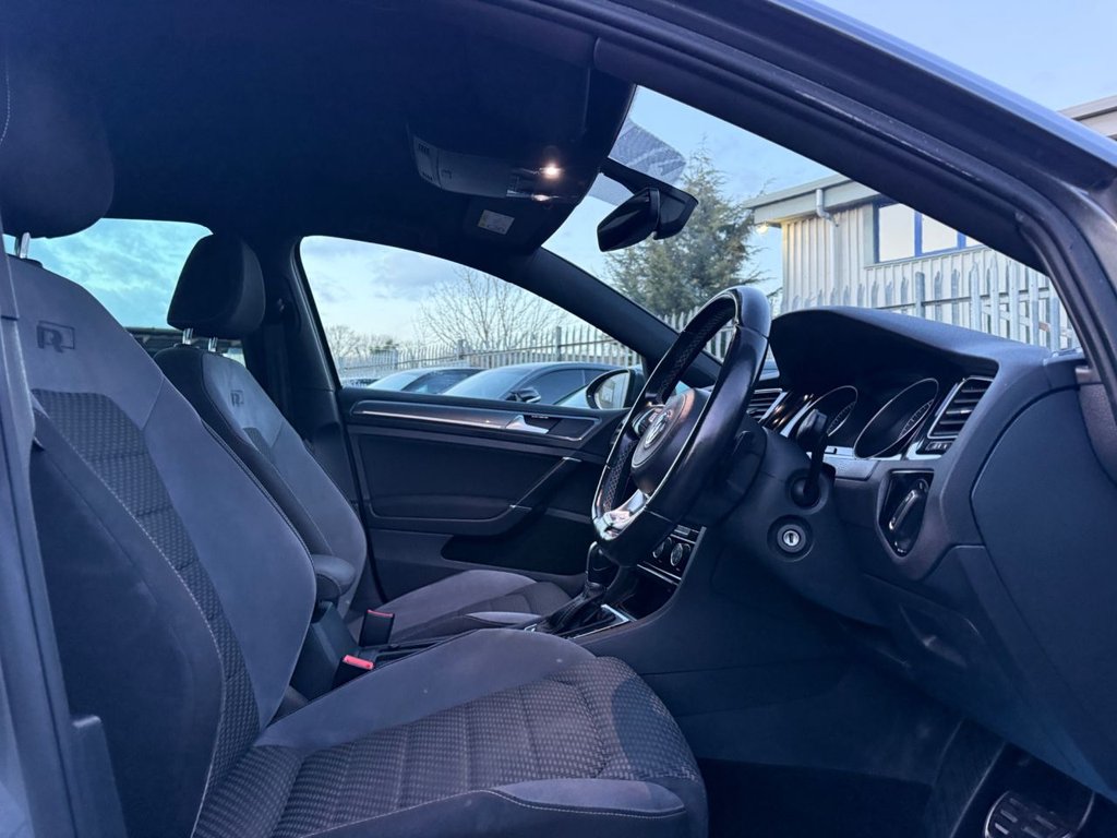 Used Volkswagen Golf 2018 for sale - 77841380: Photo 40