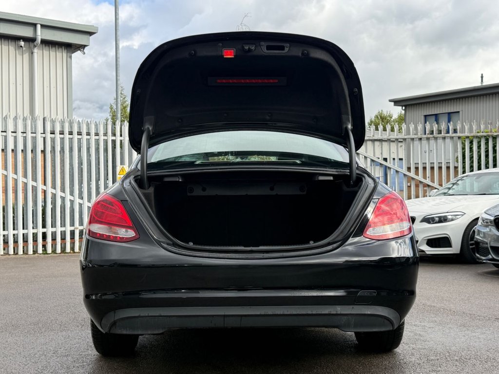 Used Mercedes-Benz C Class 2015 for sale - 76376044: Photo 16