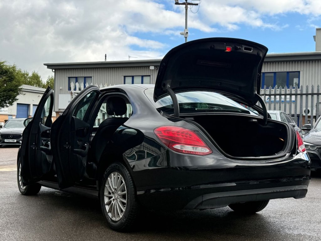 Used Mercedes-Benz C Class 2015 for sale - 76376044: Photo 21