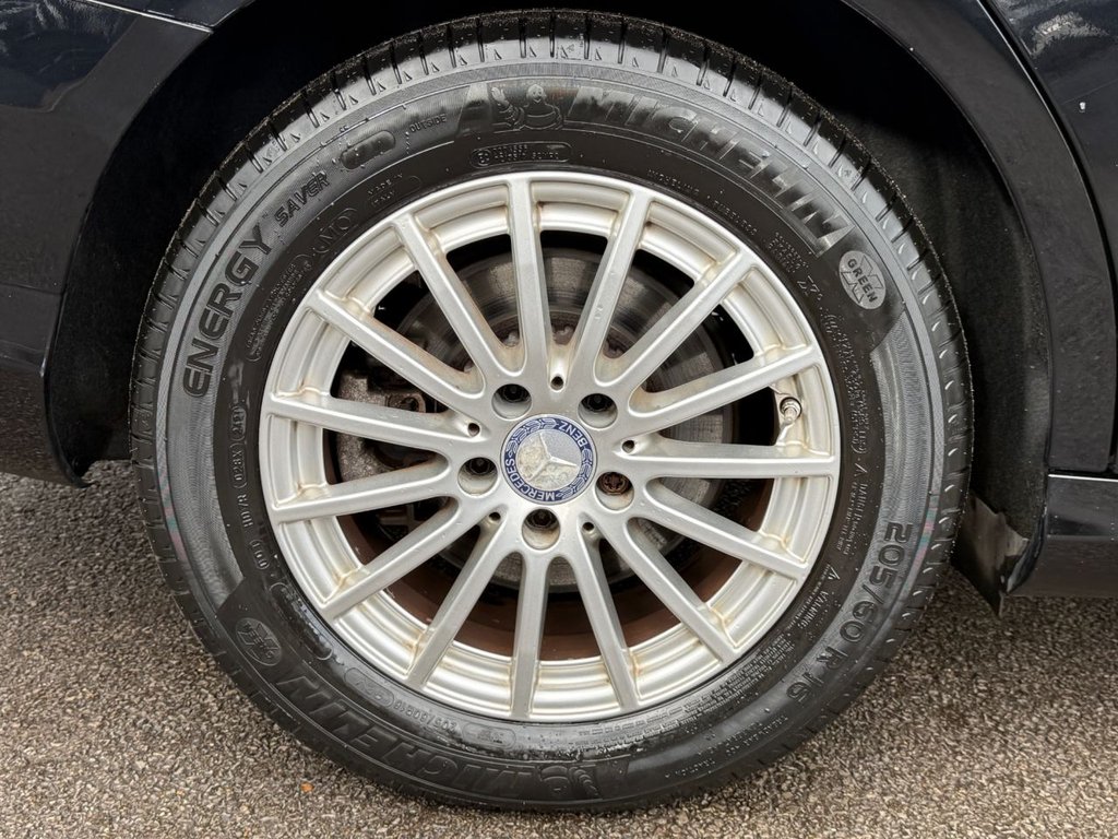 Used Mercedes-Benz C Class 2015 for sale - 76376044: Photo 32