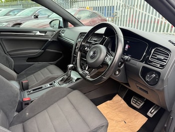 Used Volkswagen Golf 2019 for sale - 75739179: Photo