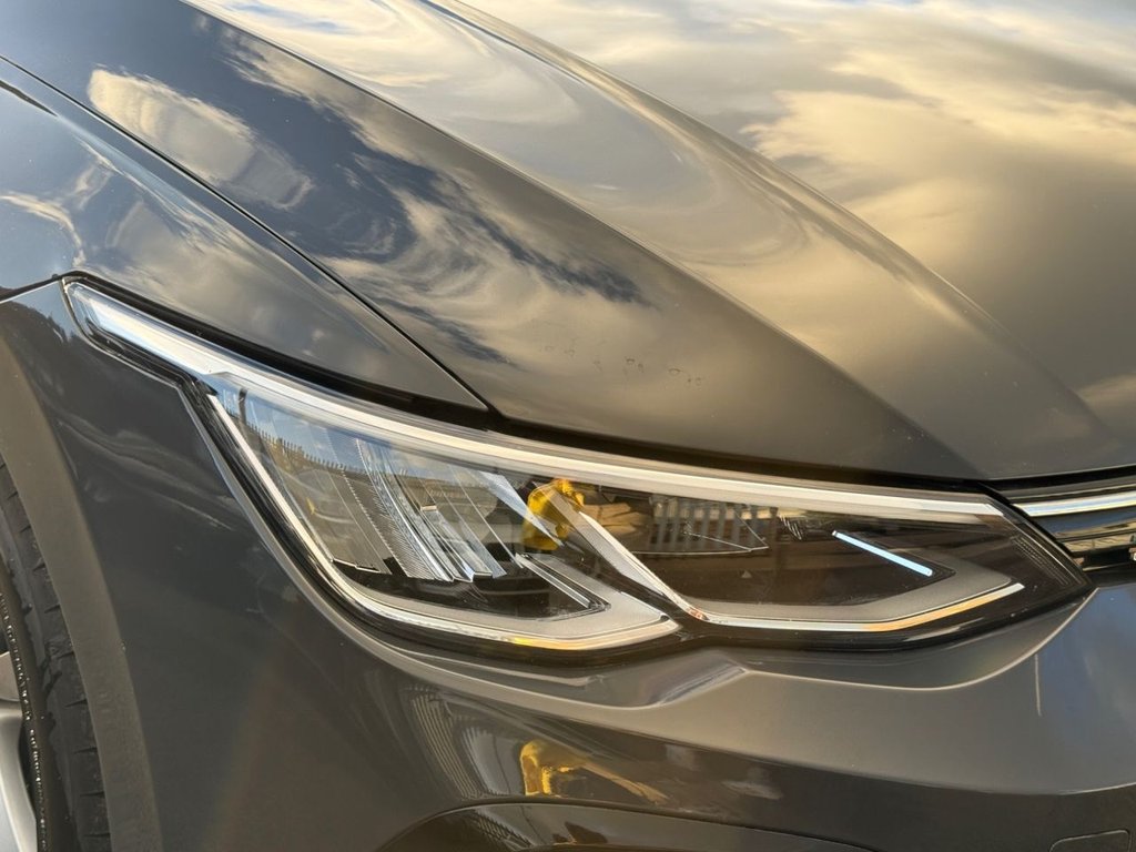 Used Volkswagen Golf 2021 for sale - 76376097: Photo 24