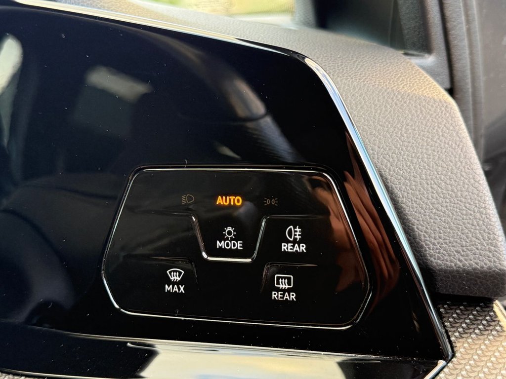 Used Volkswagen Golf 2021 for sale - 76376097: Photo 42