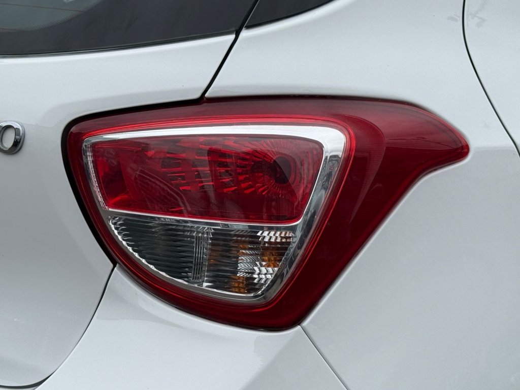 Used Hyundai i10 2015 for sale - 76406926: Photo 48