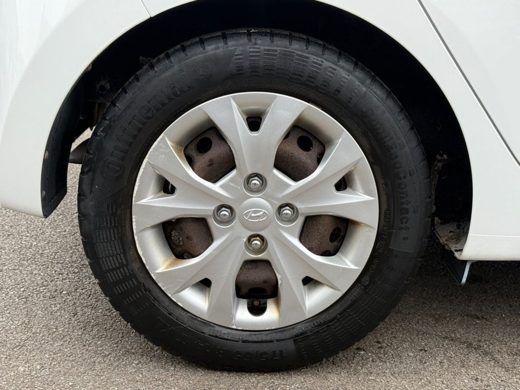 Used Hyundai i10 2015 for sale - 76406926: Photo 49