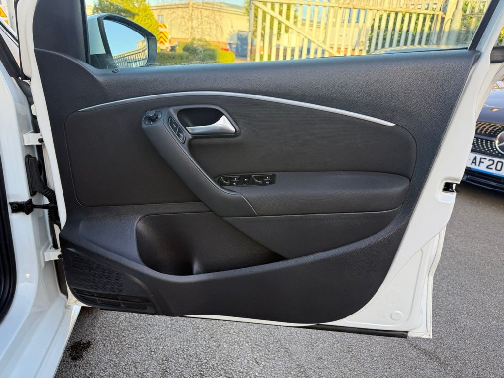 Used Volkswagen Polo 2016 for sale - 77920279: Photo 38