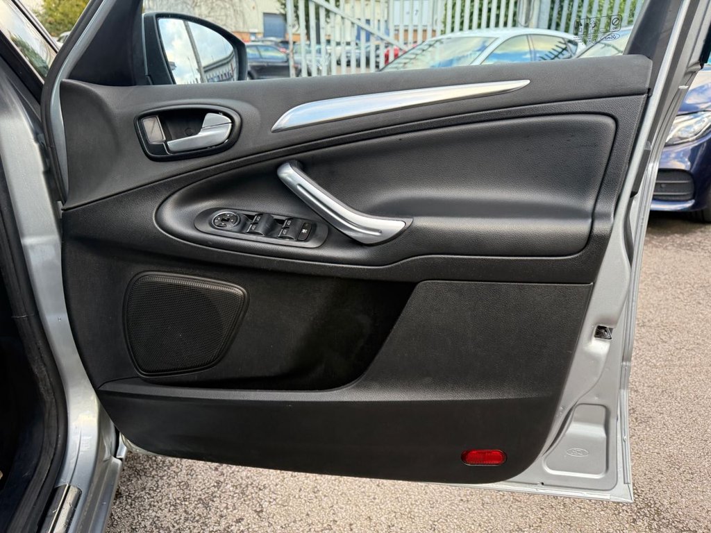 Used Ford S-Max 2009 for sale - 77263543: Photo 35