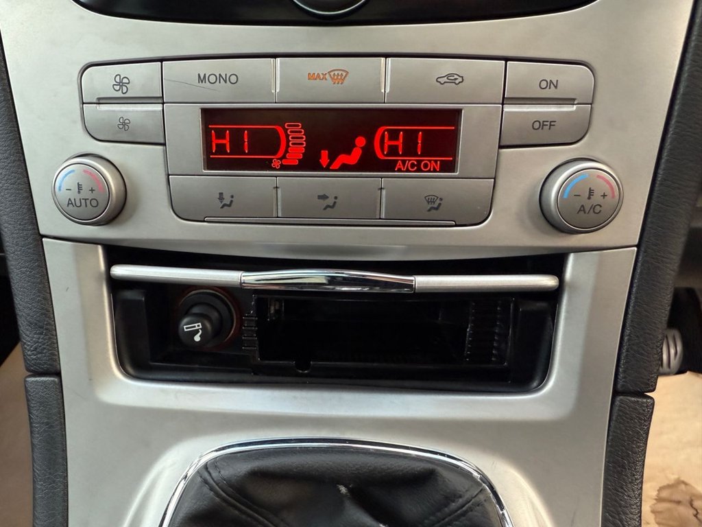 Used Ford S-Max 2009 for sale - 77263543: Photo 48