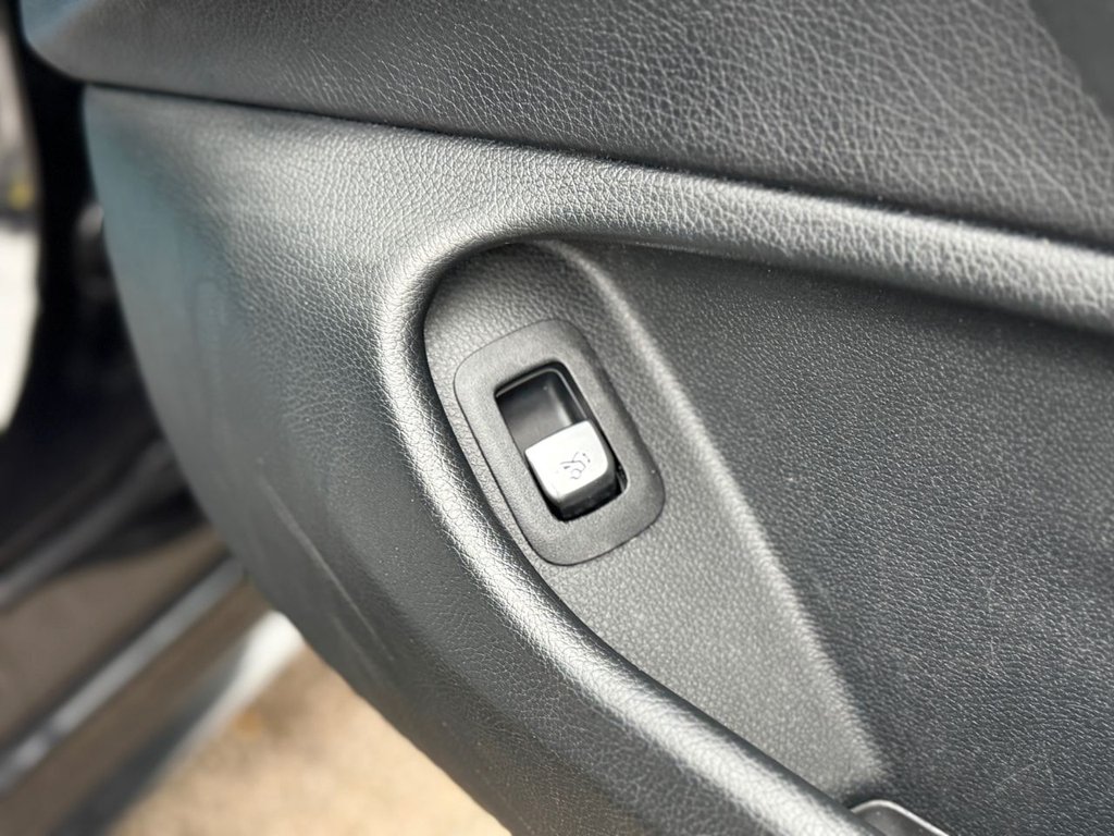 Used Mercedes-Benz C Class 2017 for sale - 78153662: Photo 40