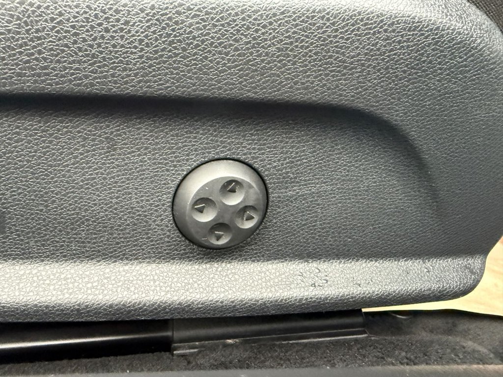 Used Mercedes-Benz E Class 2018 for sale - 76751152: Photo 42