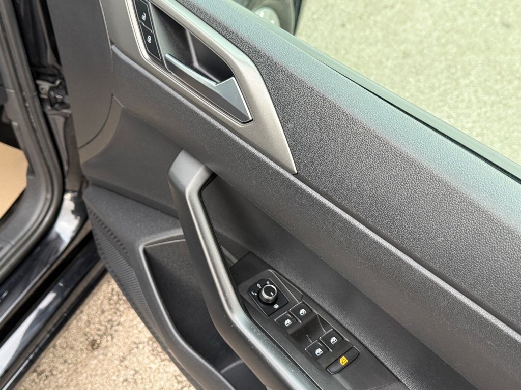 Used Volkswagen Polo 2018 for sale - 76758623: Photo 37