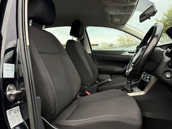 Used Volkswagen Polo 2018 for sale - 76758623: Photo