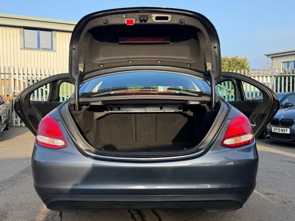 Used Mercedes-Benz C Class 2015 for sale - 77748787: Photo 15