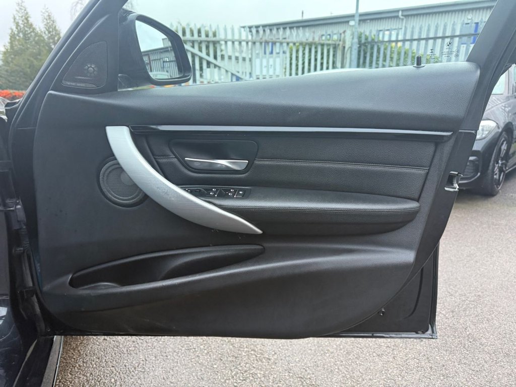 Used BMW 3 Series 2017 for sale - 77614123: Photo 39