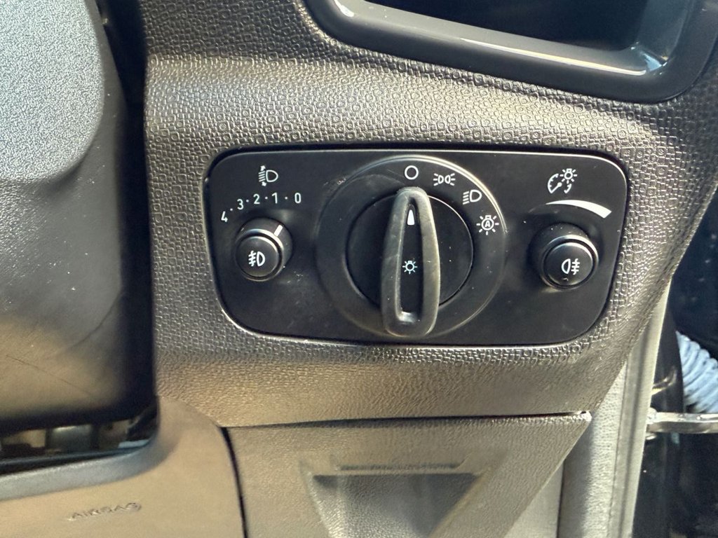 Used Ford Ecosport 2017 for sale - 76740705: Photo 38