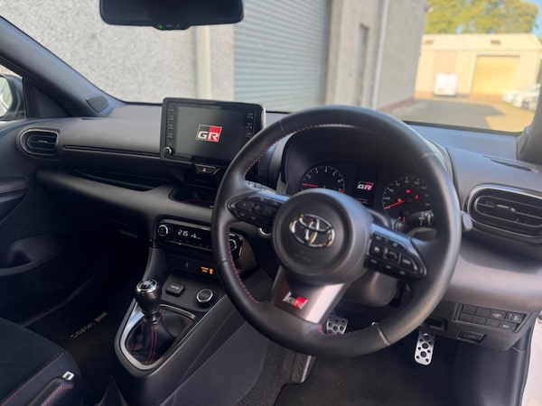 Used Toyota Yaris 2021 for sale - 76098738: Photo 19
