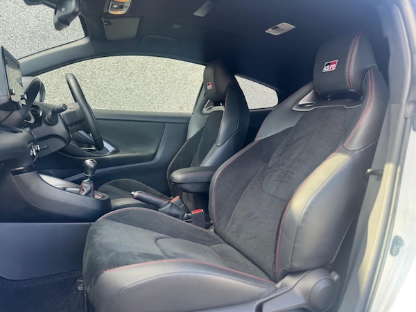 Used Toyota Yaris 2021 for sale - 76098738: Photo 42
