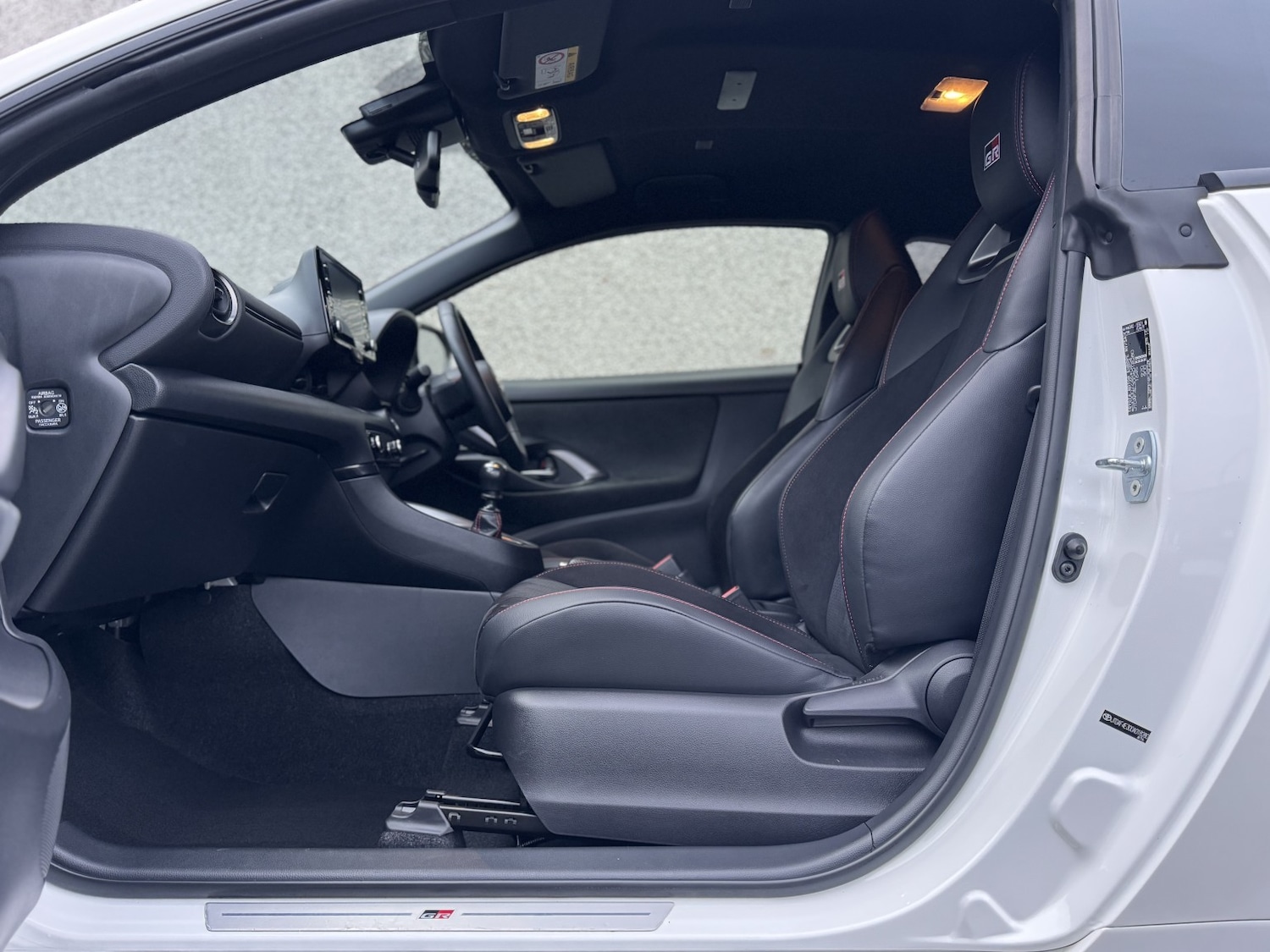 Used Toyota Yaris 2022 for sale - 77008157: Photo 48