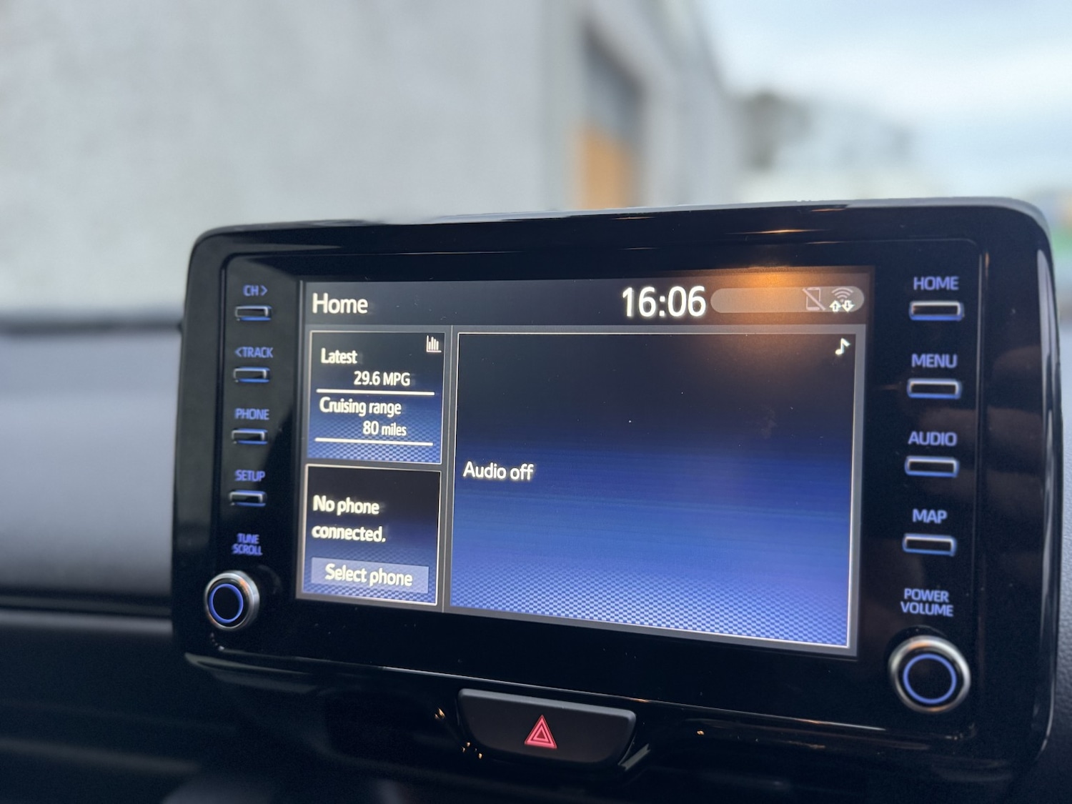 Used Toyota Yaris 2022 for sale - 77008157: Photo 74