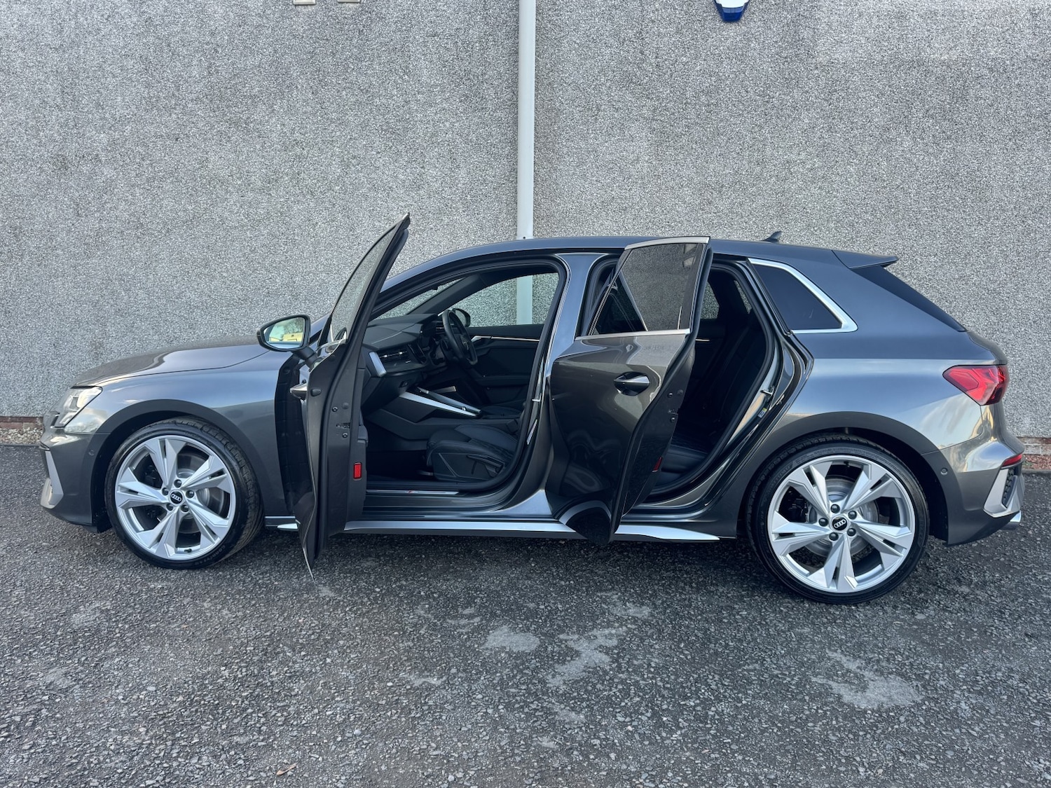 Used Audi S3 2022 for sale - 76637437: Photo 49