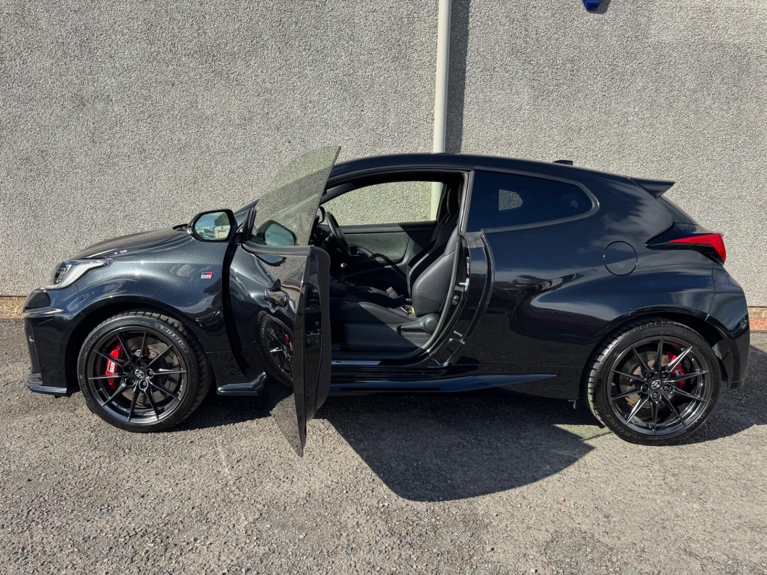 Used Toyota Yaris 2022 for sale - 75848058: Photo 37