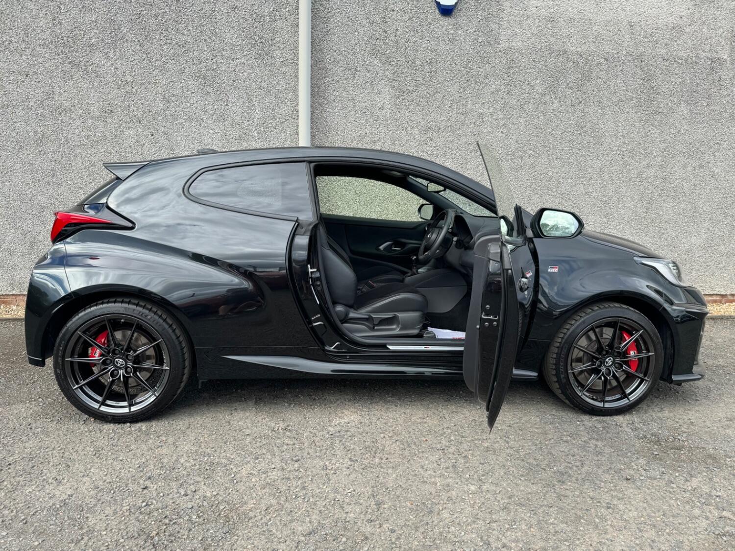 Used Toyota Yaris 2022 for sale - 75848058: Photo 57