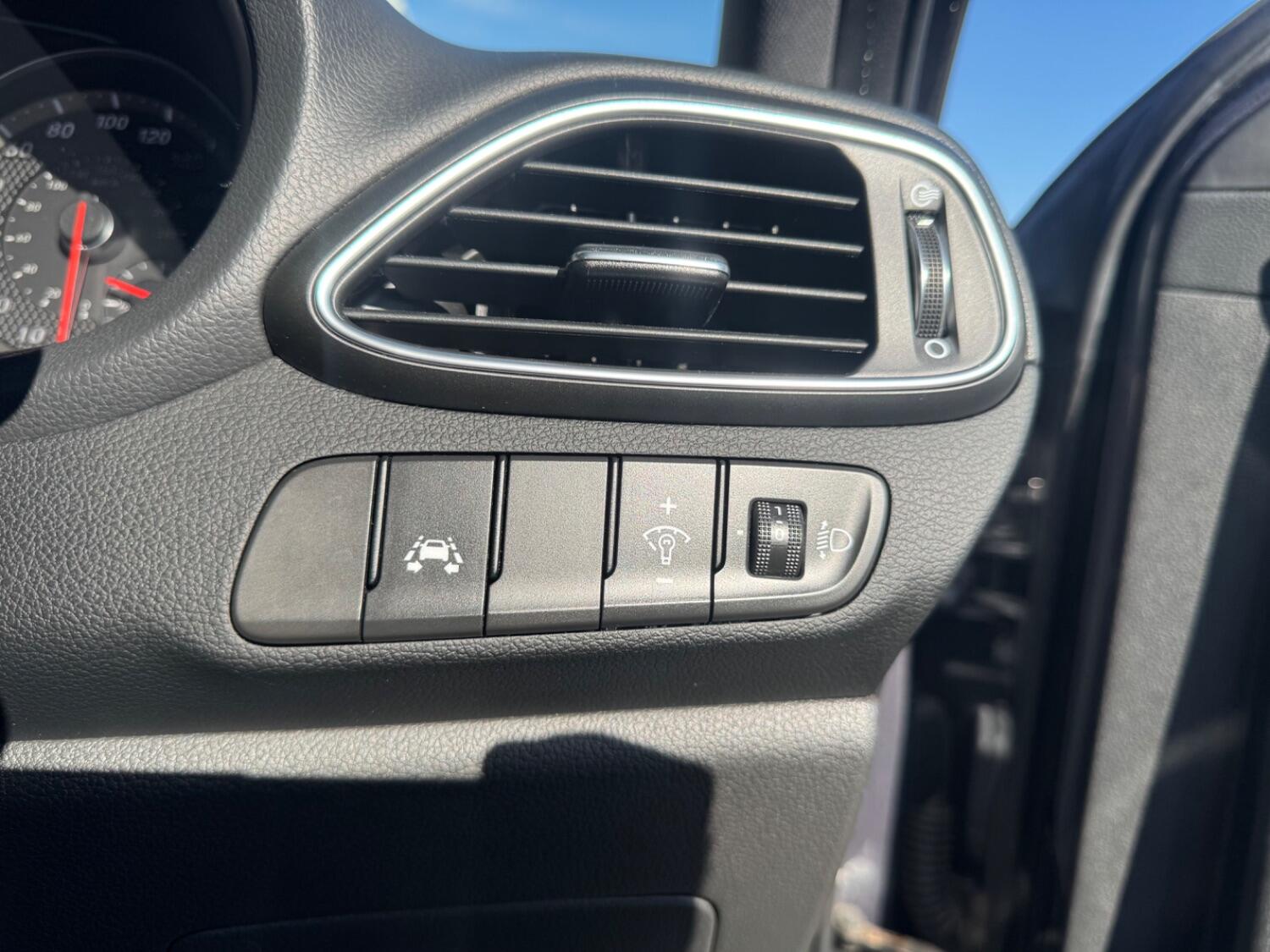 Used Hyundai i30 2020 for sale - 76107220: Photo 66