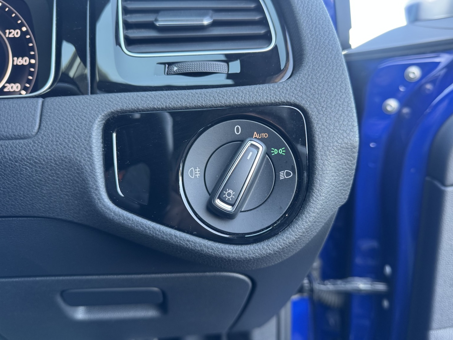 Used Volkswagen Golf 2019 for sale - 77056591: Photo 92