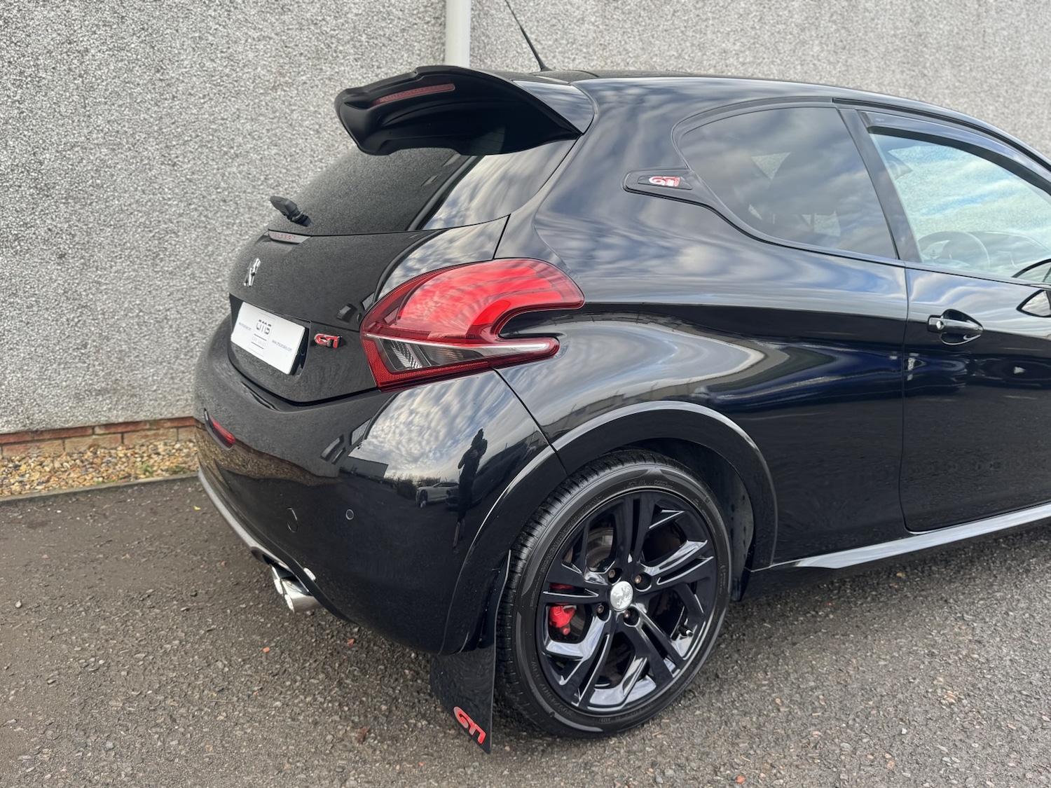 Used Peugeot 208 2017 for sale - 76986769: Photo 27