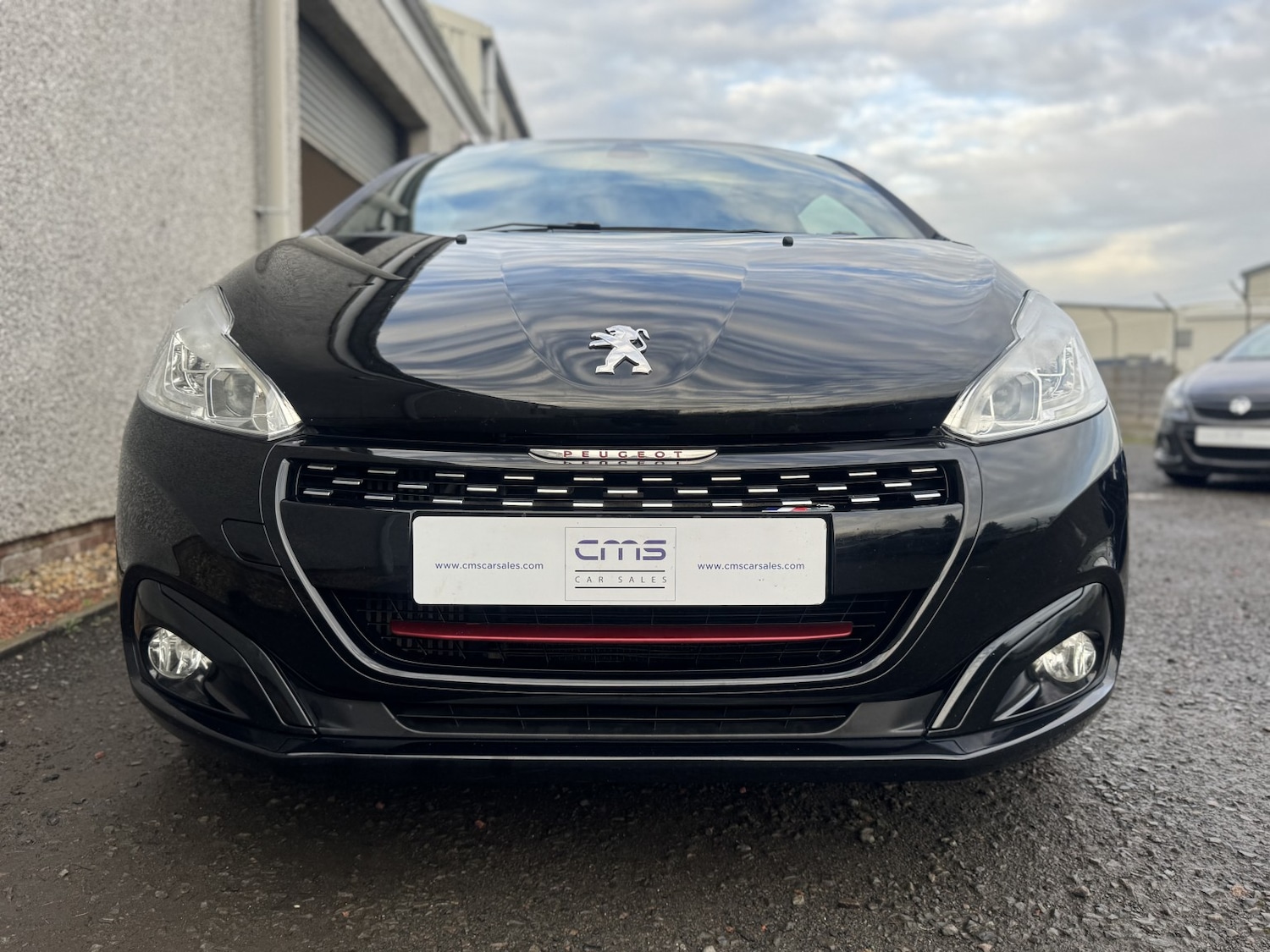 Used Peugeot 208 2017 for sale - 76986769: Photo 4