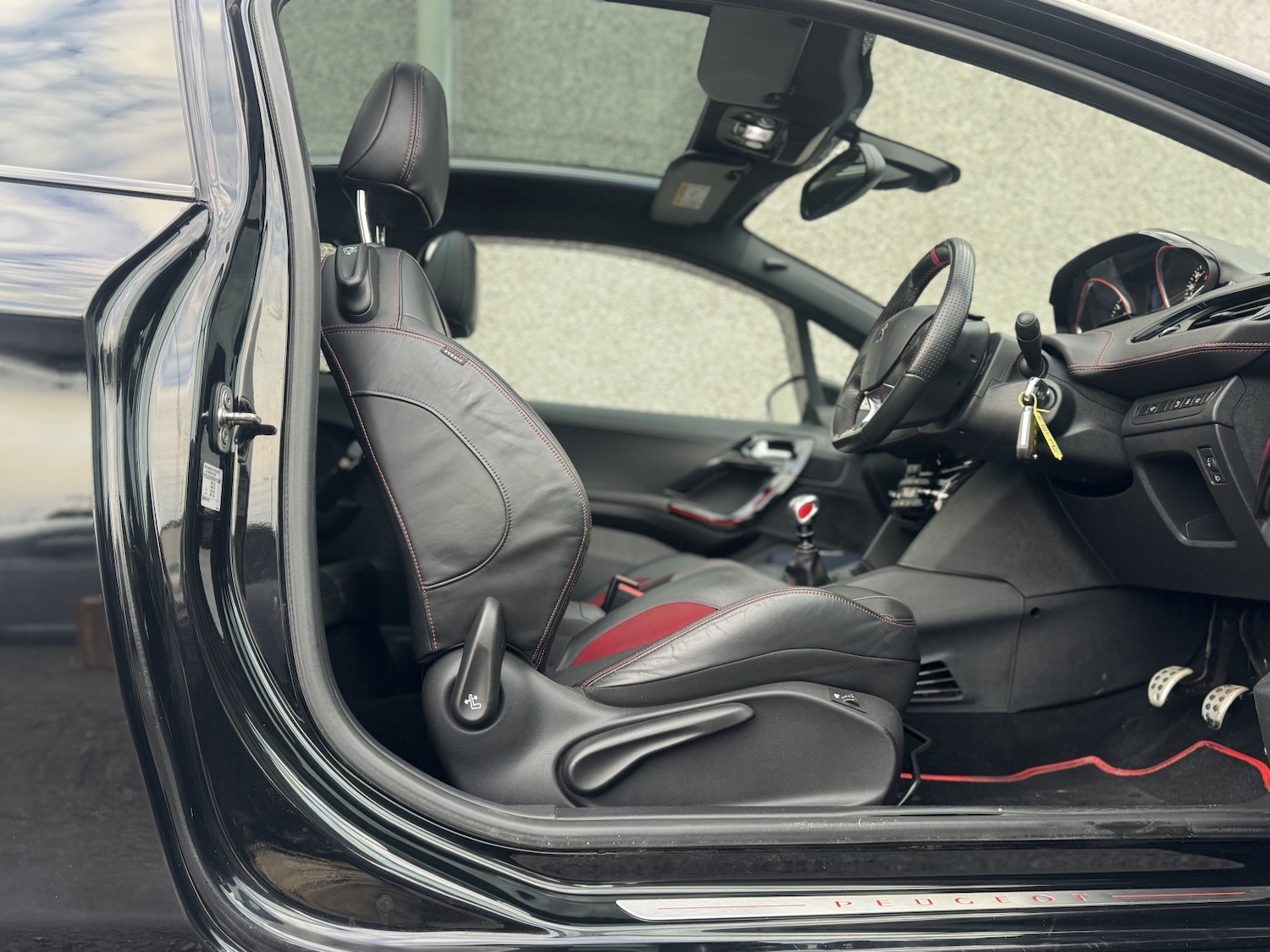 Used Peugeot 208 2017 for sale - 76986769: Photo 60