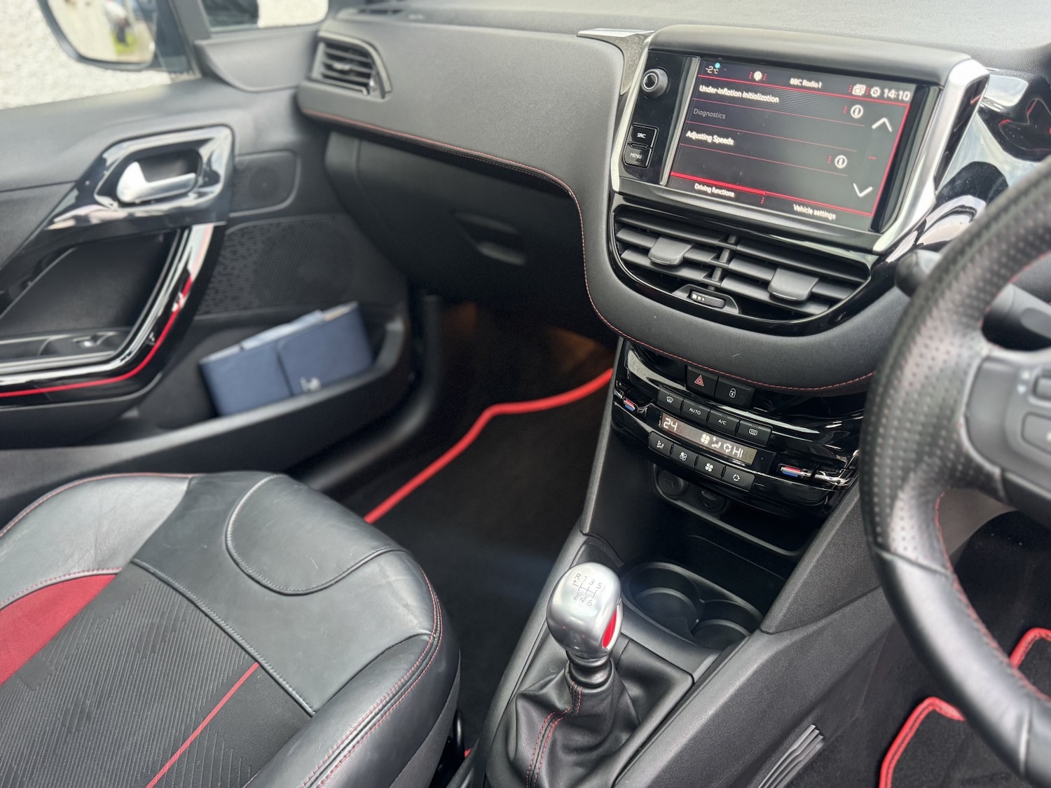 Used Peugeot 208 2017 for sale - 76986769: Photo 75